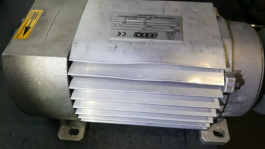 Specialartikel flad motor E65SC2- 2,2 kW-B34 Omdrejningsretning venstre
